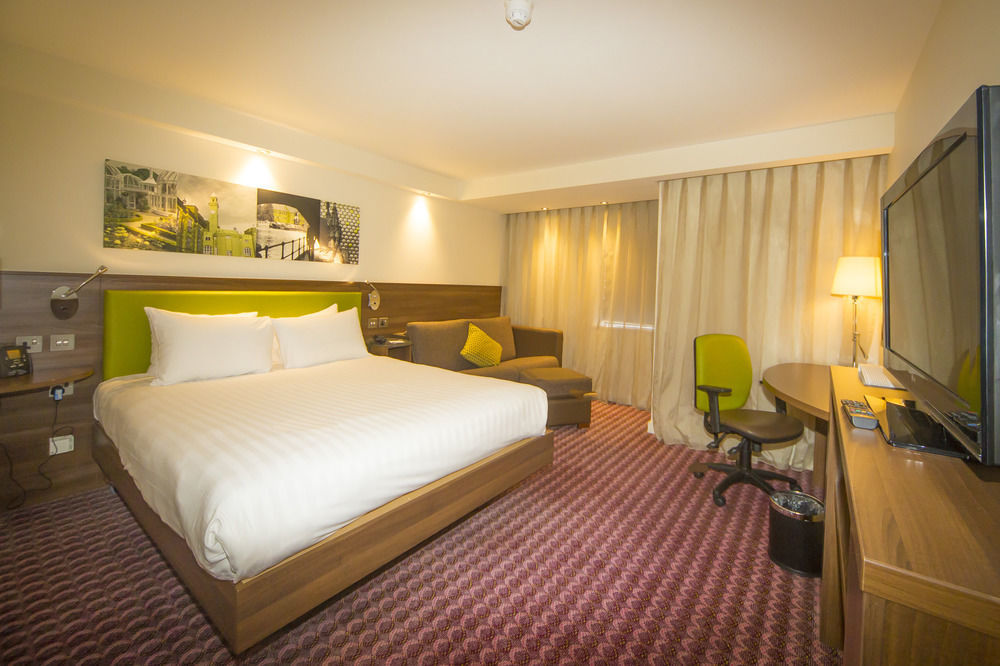 Hampton By Hilton Birmingham Broad Street Hotell Eksteriør bilde